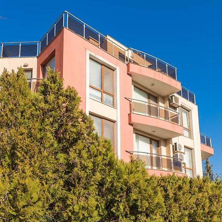 Fantasy Apartments Saint Constantine And Helena Resort سينتس قسطنطين وهيلينا المظهر الخارجي الصورة