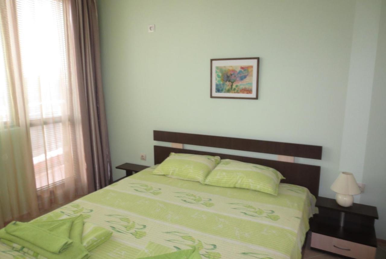 Fantasy Apartments Saint Constantine And Helena Resort سينتس قسطنطين وهيلينا المظهر الخارجي الصورة