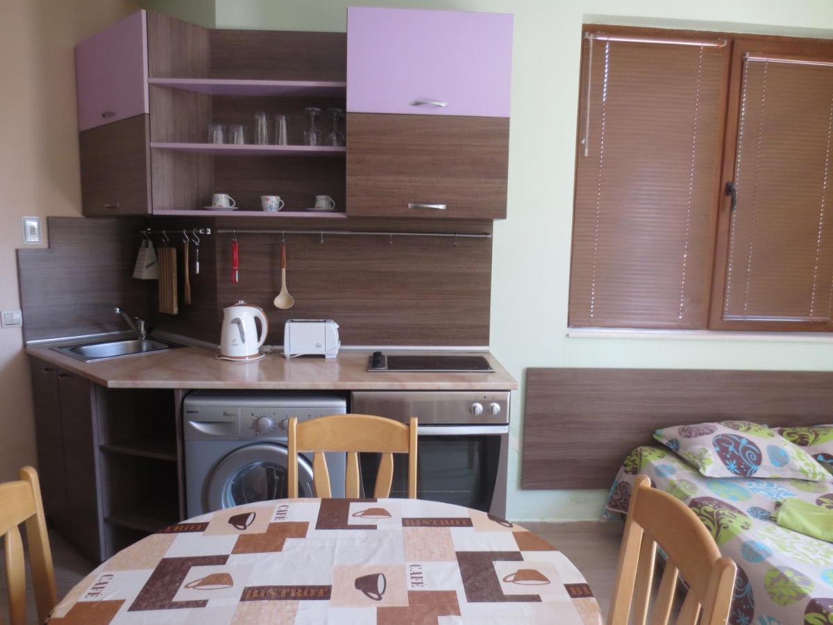 Fantasy Apartments Saint Constantine And Helena Resort سينتس قسطنطين وهيلينا المظهر الخارجي الصورة