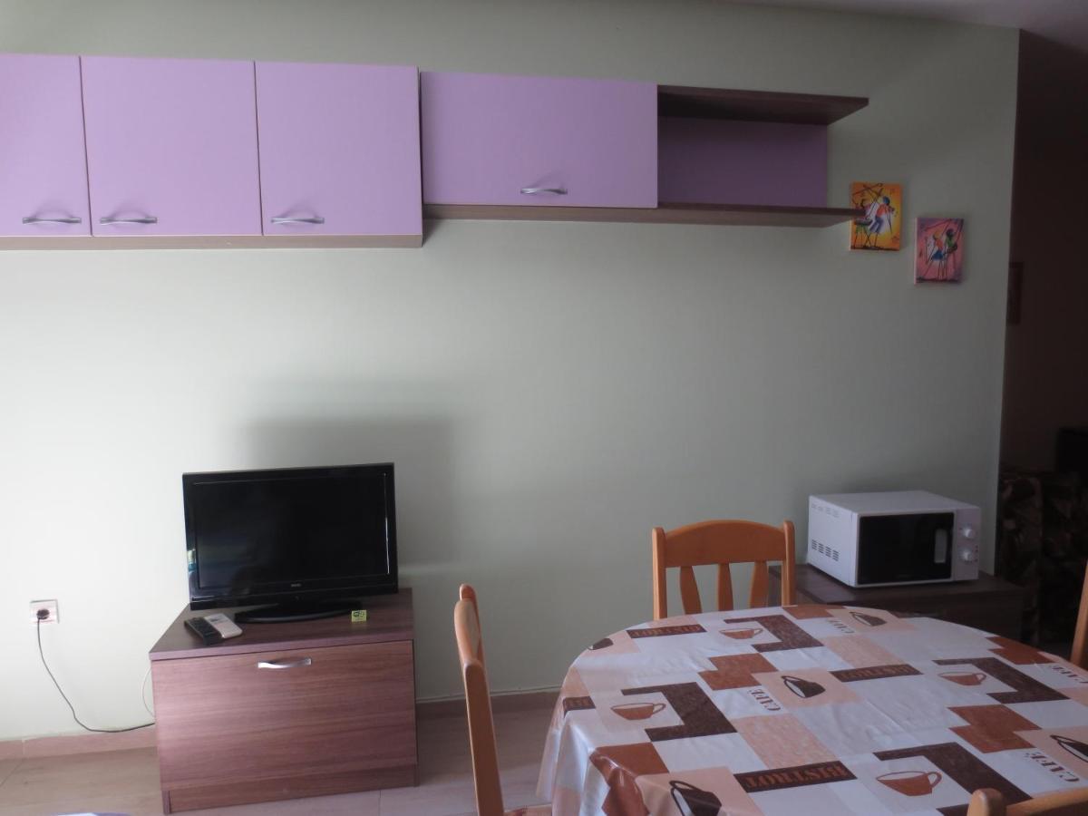 Fantasy Apartments Saint Constantine And Helena Resort سينتس قسطنطين وهيلينا المظهر الخارجي الصورة