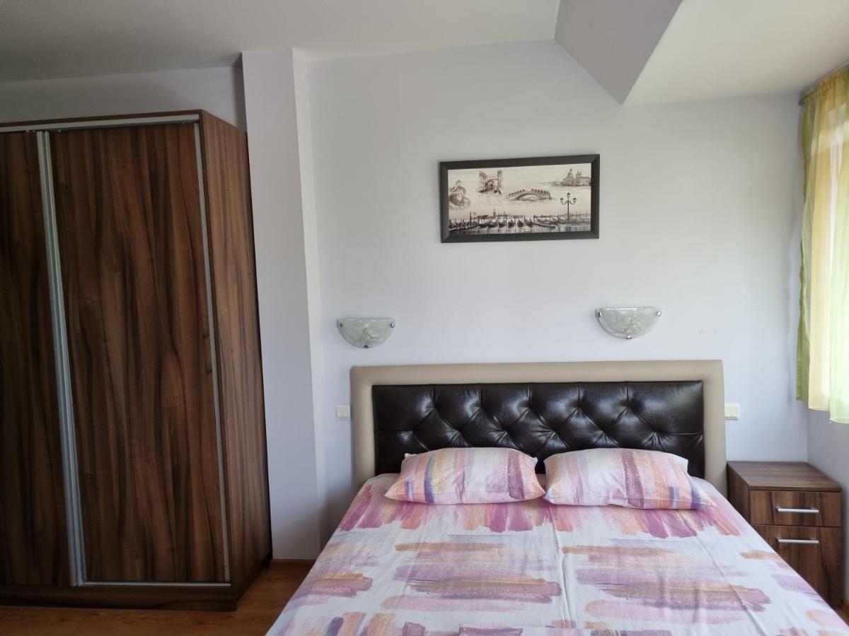 Fantasy Apartments Saint Constantine And Helena Resort سينتس قسطنطين وهيلينا المظهر الخارجي الصورة