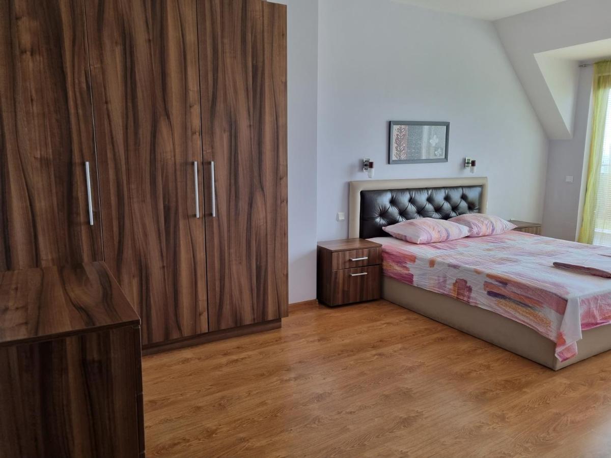 Fantasy Apartments Saint Constantine And Helena Resort سينتس قسطنطين وهيلينا المظهر الخارجي الصورة