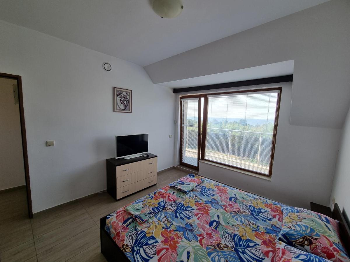 Fantasy Apartments Saint Constantine And Helena Resort سينتس قسطنطين وهيلينا المظهر الخارجي الصورة