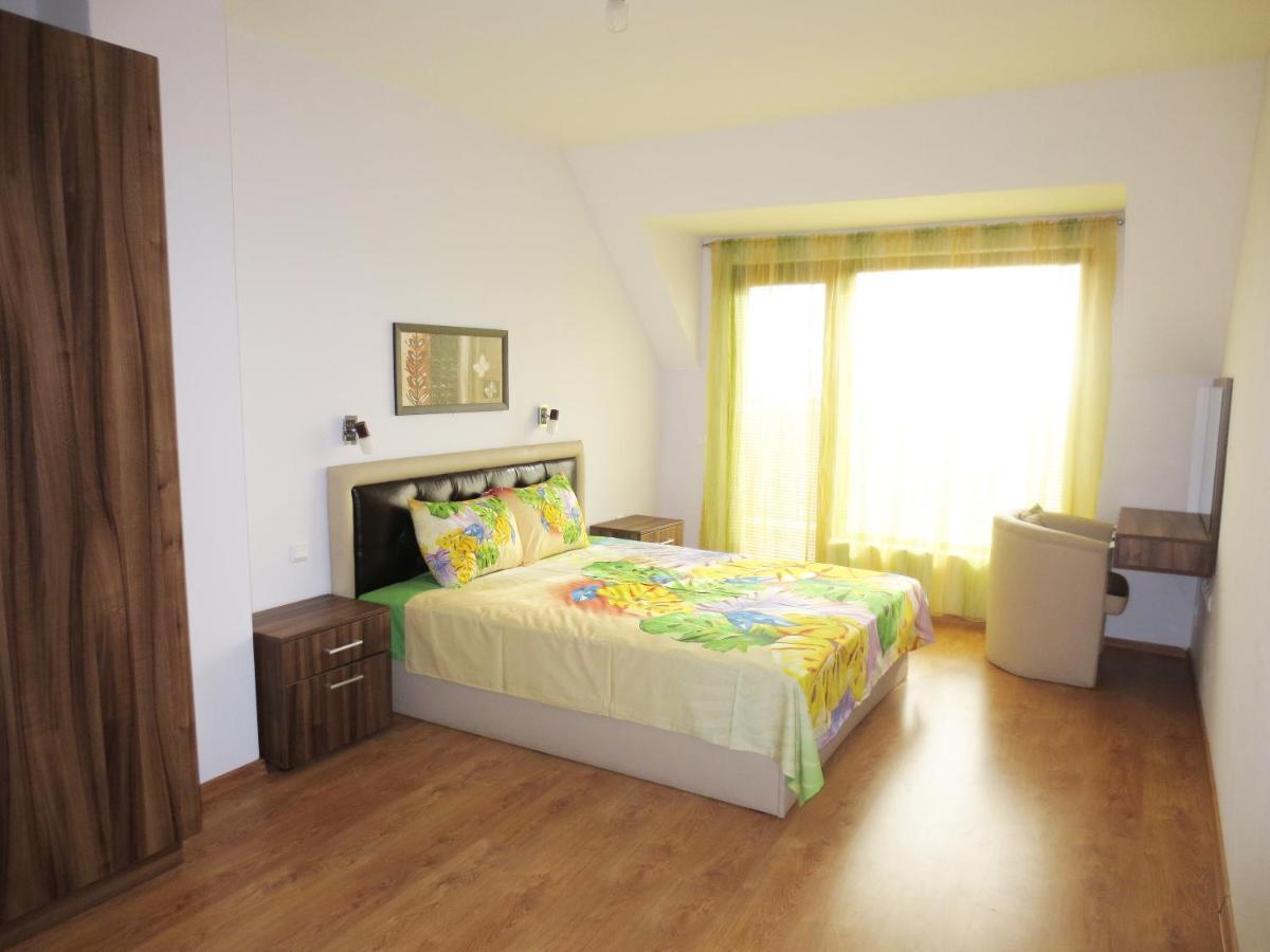 Fantasy Apartments Saint Constantine And Helena Resort سينتس قسطنطين وهيلينا المظهر الخارجي الصورة