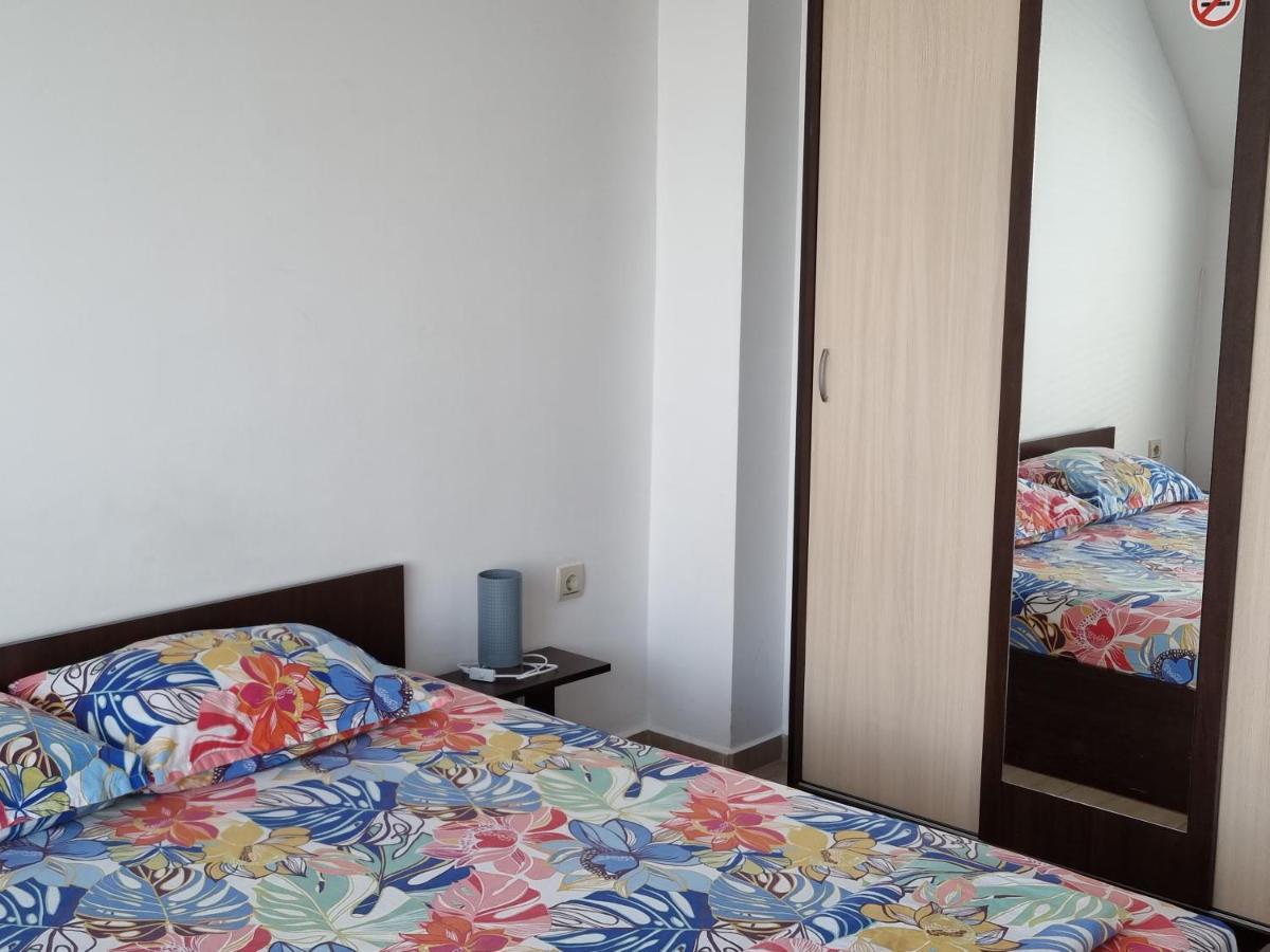 Fantasy Apartments Saint Constantine And Helena Resort سينتس قسطنطين وهيلينا المظهر الخارجي الصورة