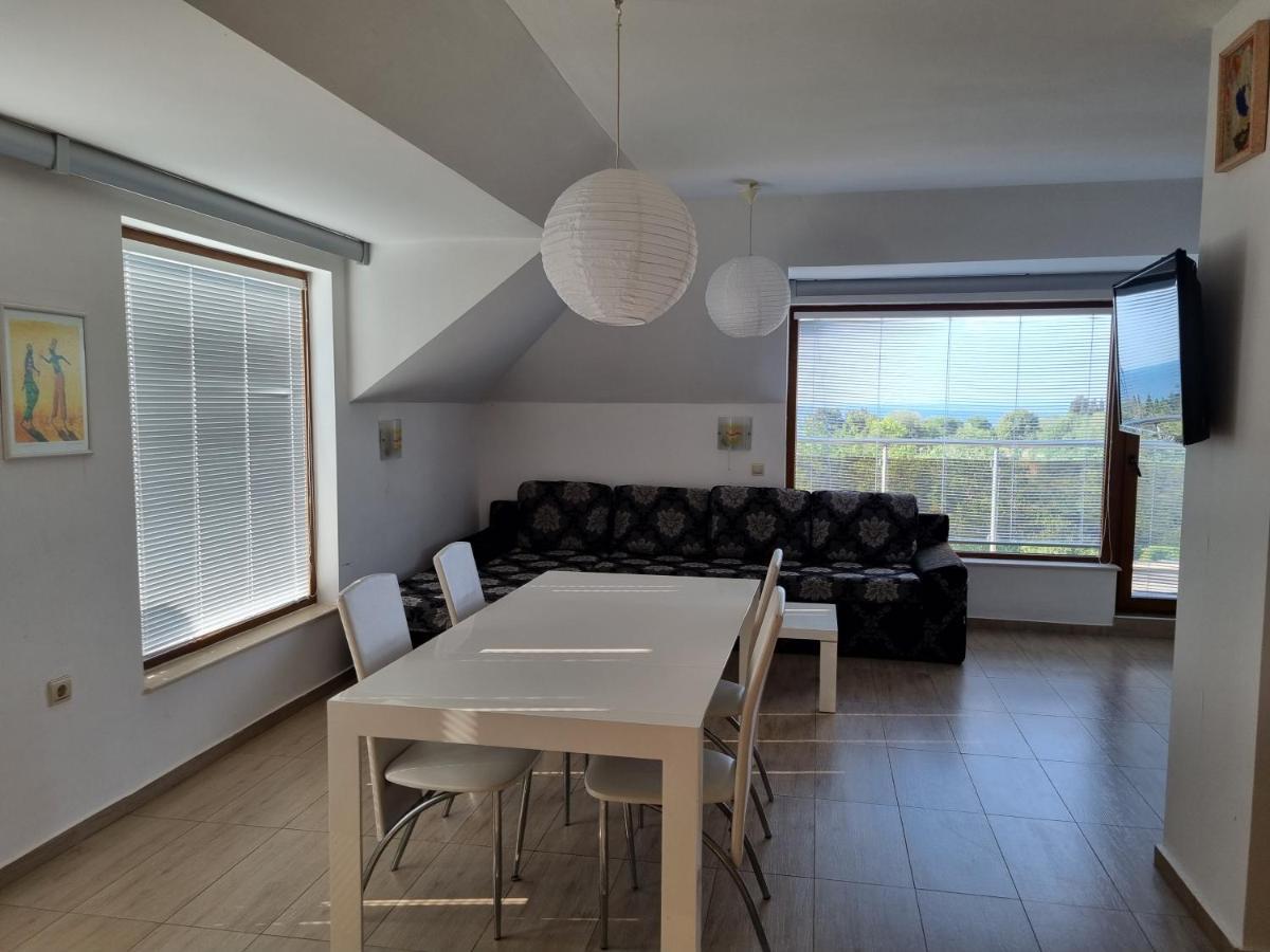 Fantasy Apartments Saint Constantine And Helena Resort سينتس قسطنطين وهيلينا المظهر الخارجي الصورة