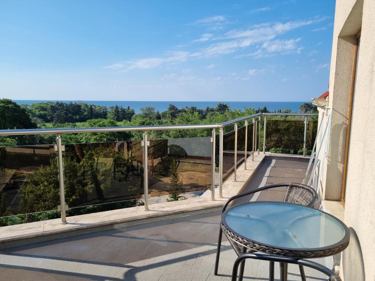 Fantasy Apartments Saint Constantine And Helena Resort سينتس قسطنطين وهيلينا المظهر الخارجي الصورة