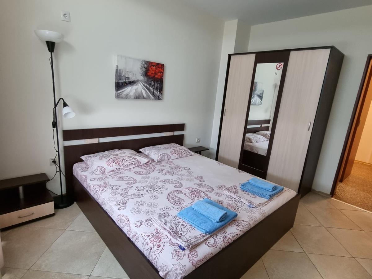 Fantasy Apartments Saint Constantine And Helena Resort سينتس قسطنطين وهيلينا المظهر الخارجي الصورة