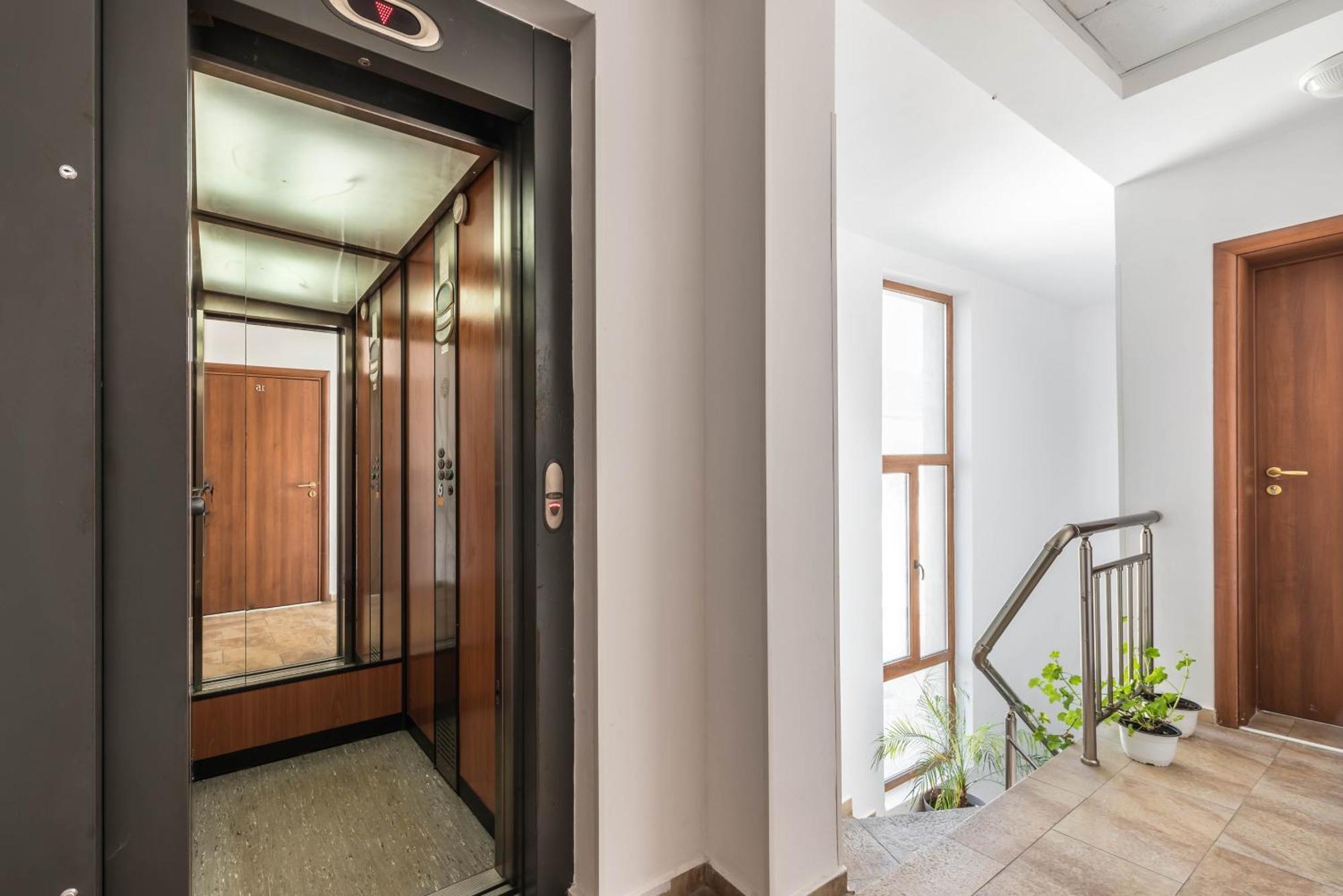 Fantasy Apartments Saint Constantine And Helena Resort سينتس قسطنطين وهيلينا المظهر الخارجي الصورة